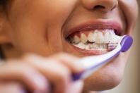 Jak proszek z hydroksyapatytem Biochem wpływa na Twoje zęby?